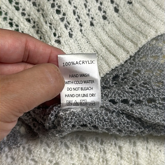 143 Story by Line Up Colorblock Knit Pullover Sweater Womens Size Small NWT - Picture 8 of 9